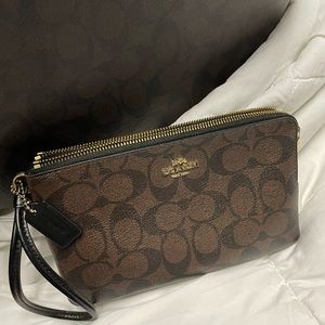 Coach Signature Double-Zip Wallet/Wristlet